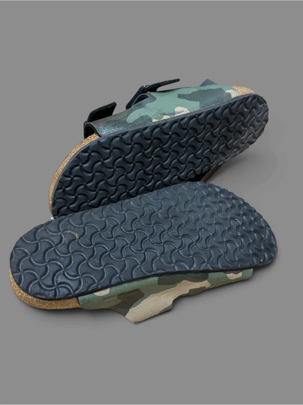 Birkenstock Kids Camo Double-Strap Sandals - Green & Tan